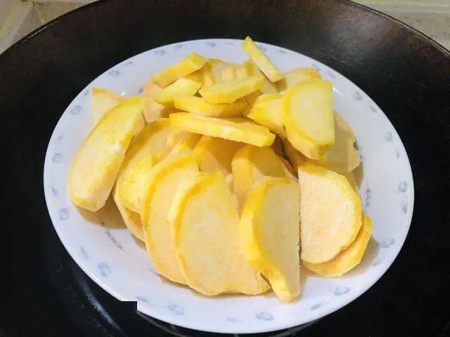 8f04e5ee609a4ab2870a81831fa8ea34.jpeg