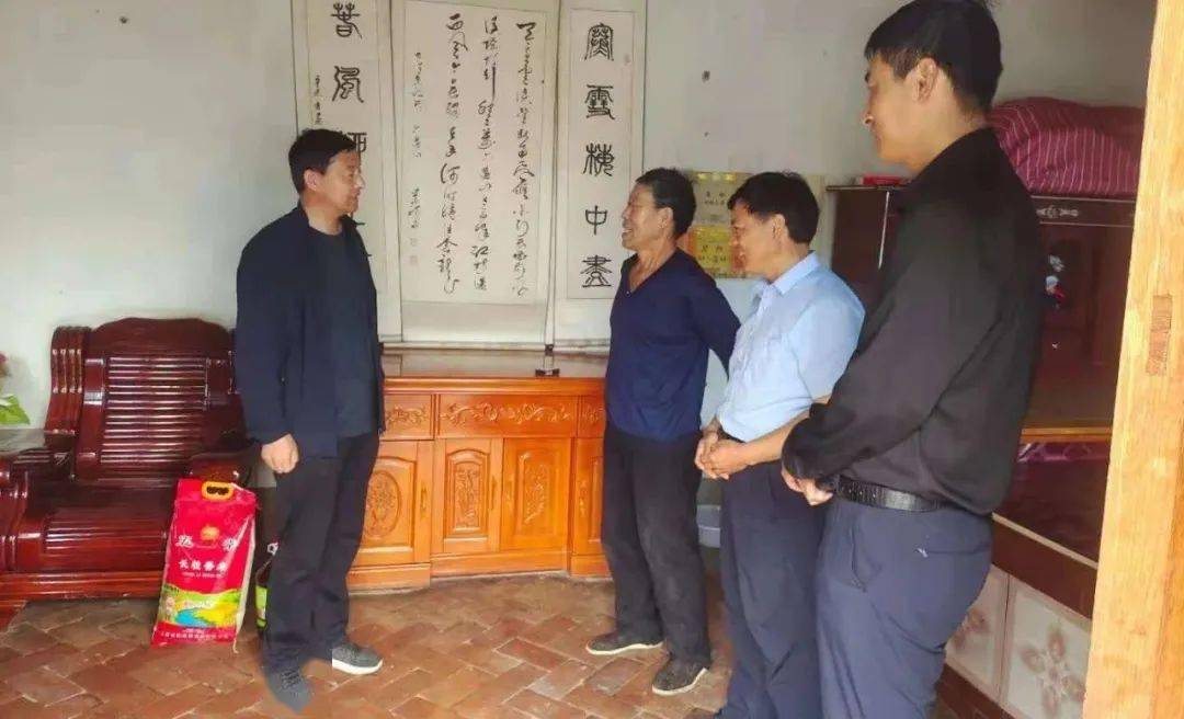 【蒿林动态】县退役军人事务局副局长陈国强一行深入蒿林乡走访慰问
