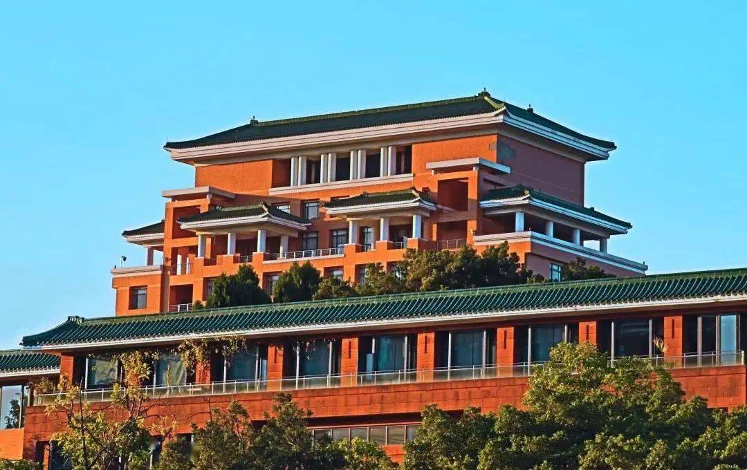 华工图书馆教室饭堂努力做个干饭人运动设施宿舍篇live郭老师…end