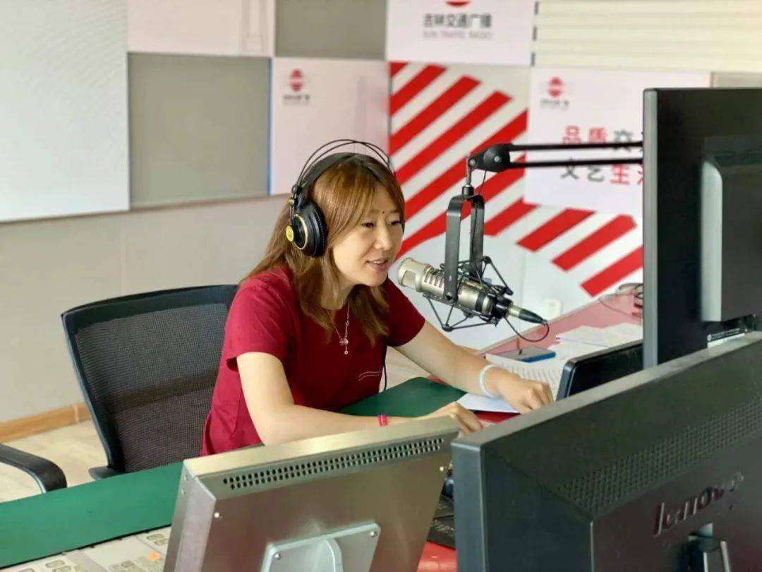 主持人:随着生活水平的提高,现在很多人家中都安装了天然气的热水器