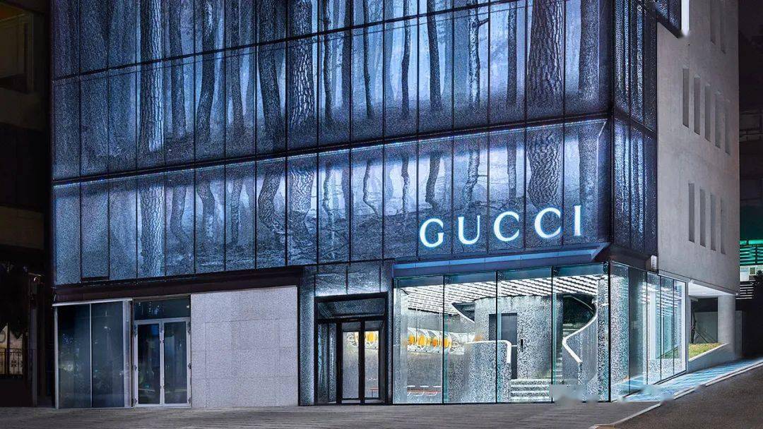 gucci首爾旗艦店開幕玻璃幕牆加鐵絲網簡直太酷了