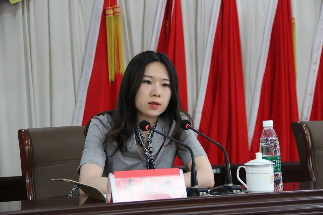 团区委召开全区村社区团组织换届选举现场观摩会暨近期重点工作部署会