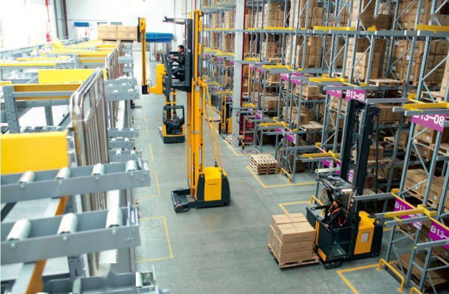 公司采购总监兼总经理助理王勇 全方位的服装物流中心运营优化之道