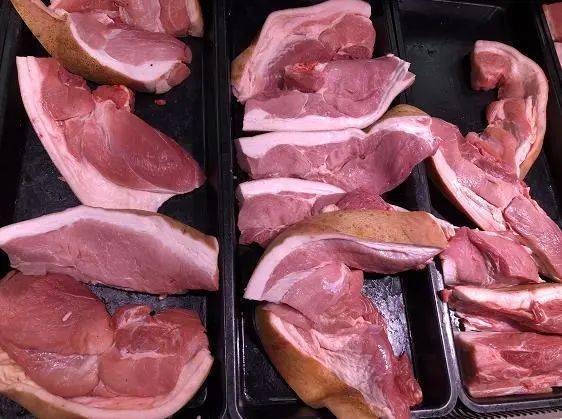 生猪价格已跌至个位数江津人的猪肉自由回来啦