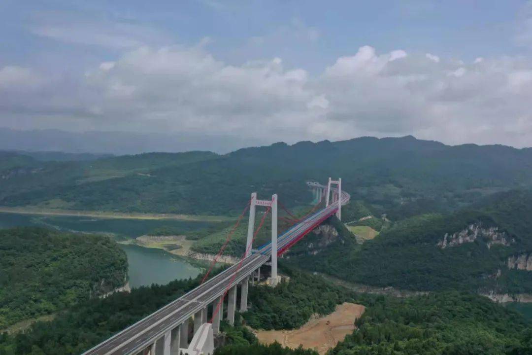 通车倒计时遵余高速公路顺利通过交工验收
