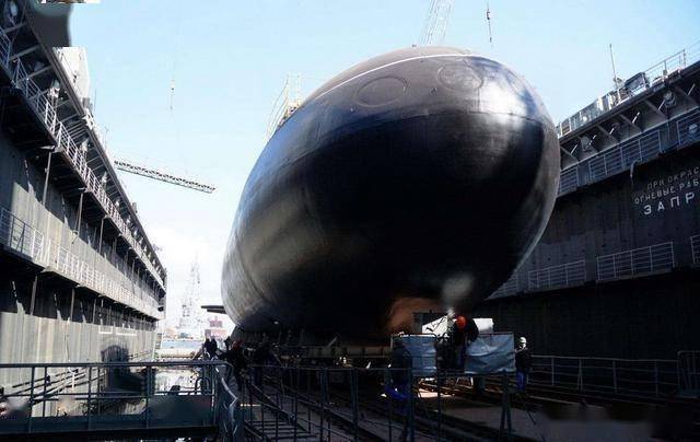 俄罗斯"华沙女人"潜艇,令人颤栗的水下无声杀手!