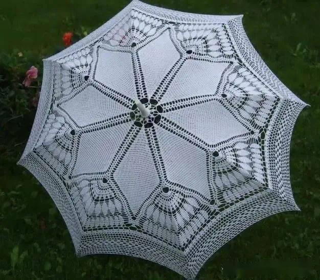 钩织的伞美如画