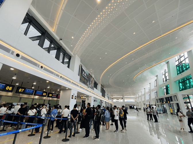 保山机场新航站楼正式投入使用