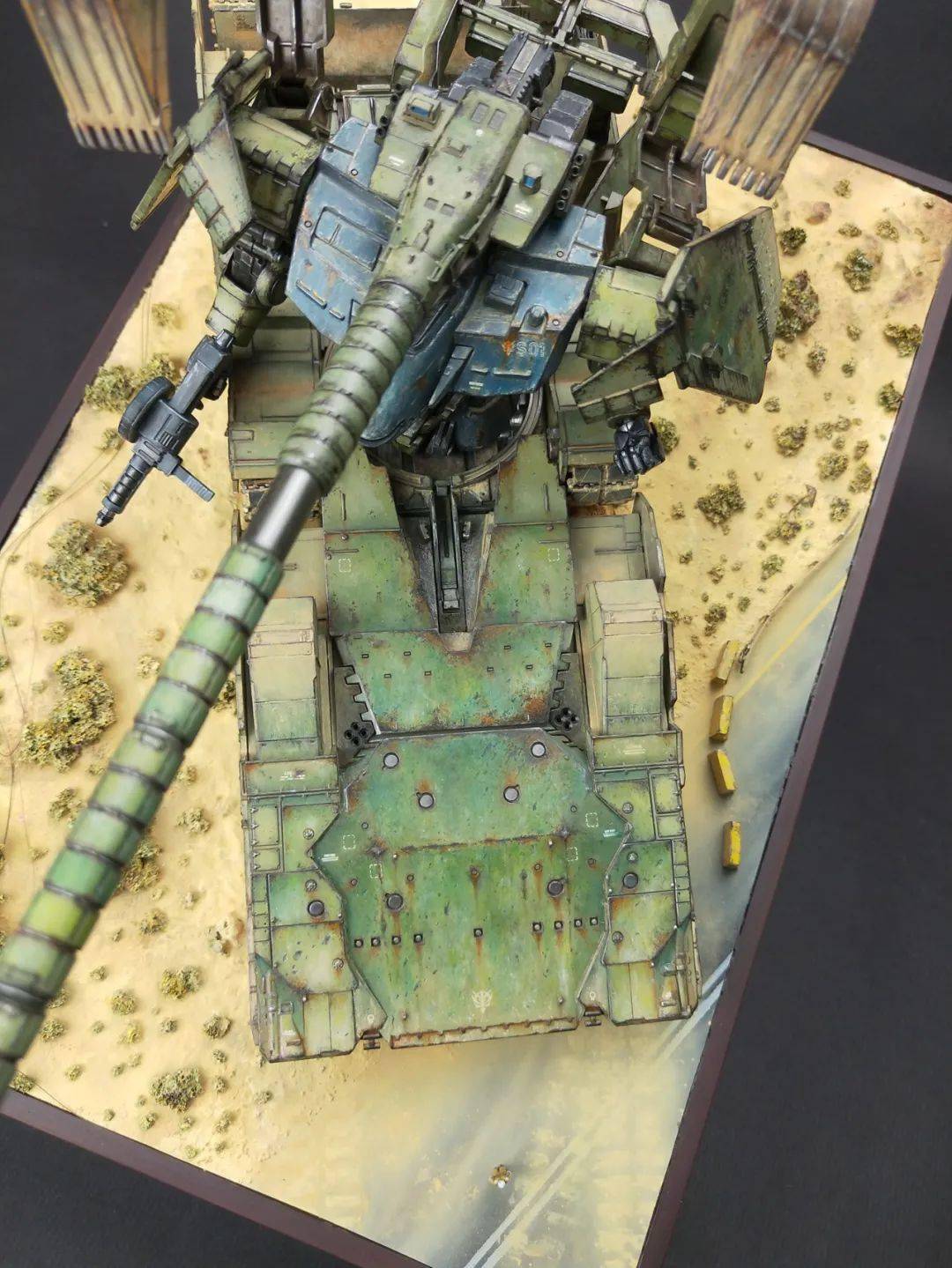 吉翁的末日狼嚎ymt-05_斗狼