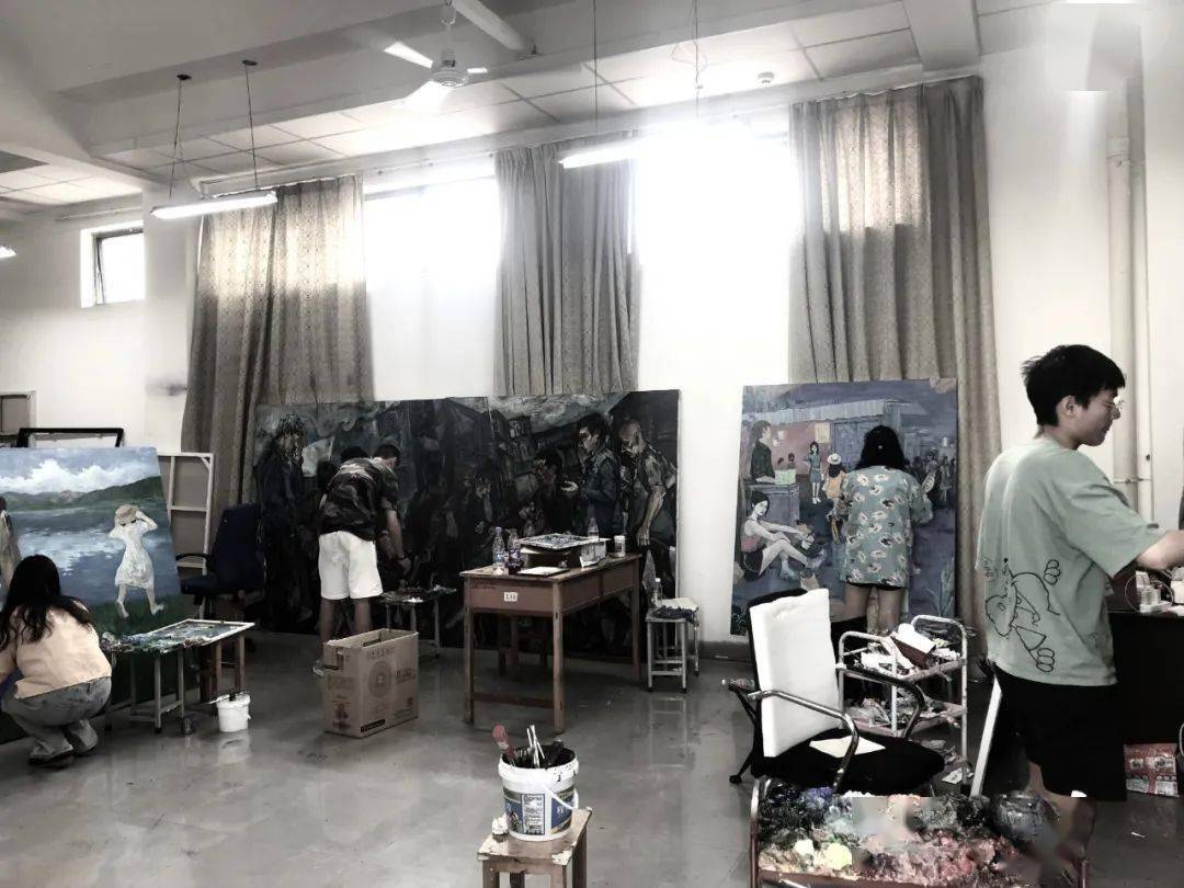 油画表现班郑州大学美术学院2021届研究生本科生毕业作品展