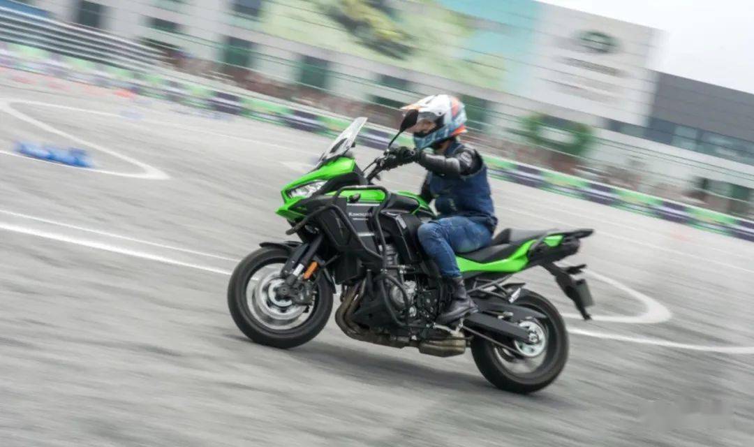 新禧川崎在北京金港搞了个大活动