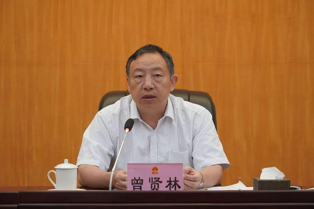 曾贤林指出,自省人大常委会2018年组织开展"更好发挥人大代表作用"