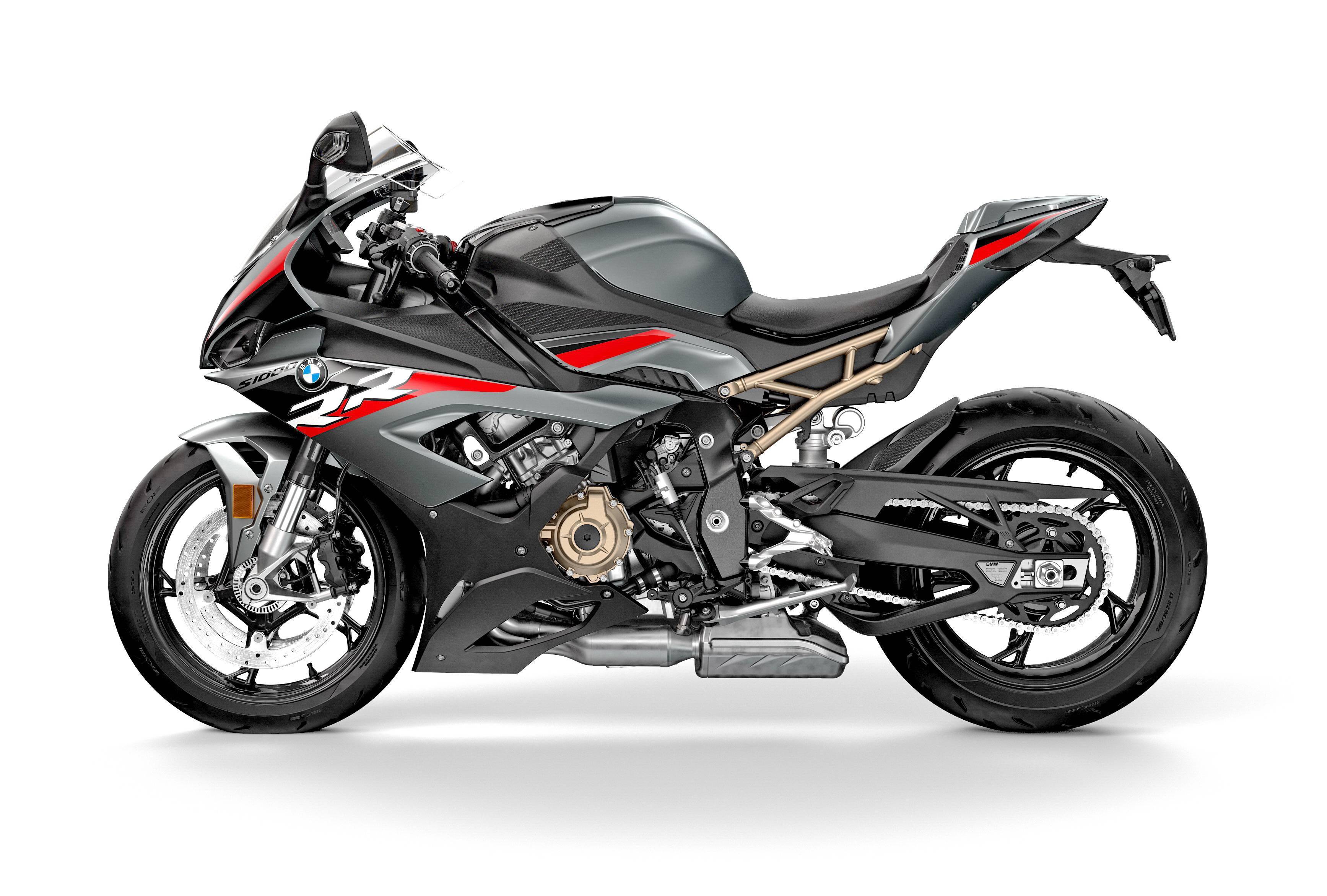 2022 版的 s1000xr 运动旅行车,有三个新的车身图案,并同步有多个不同