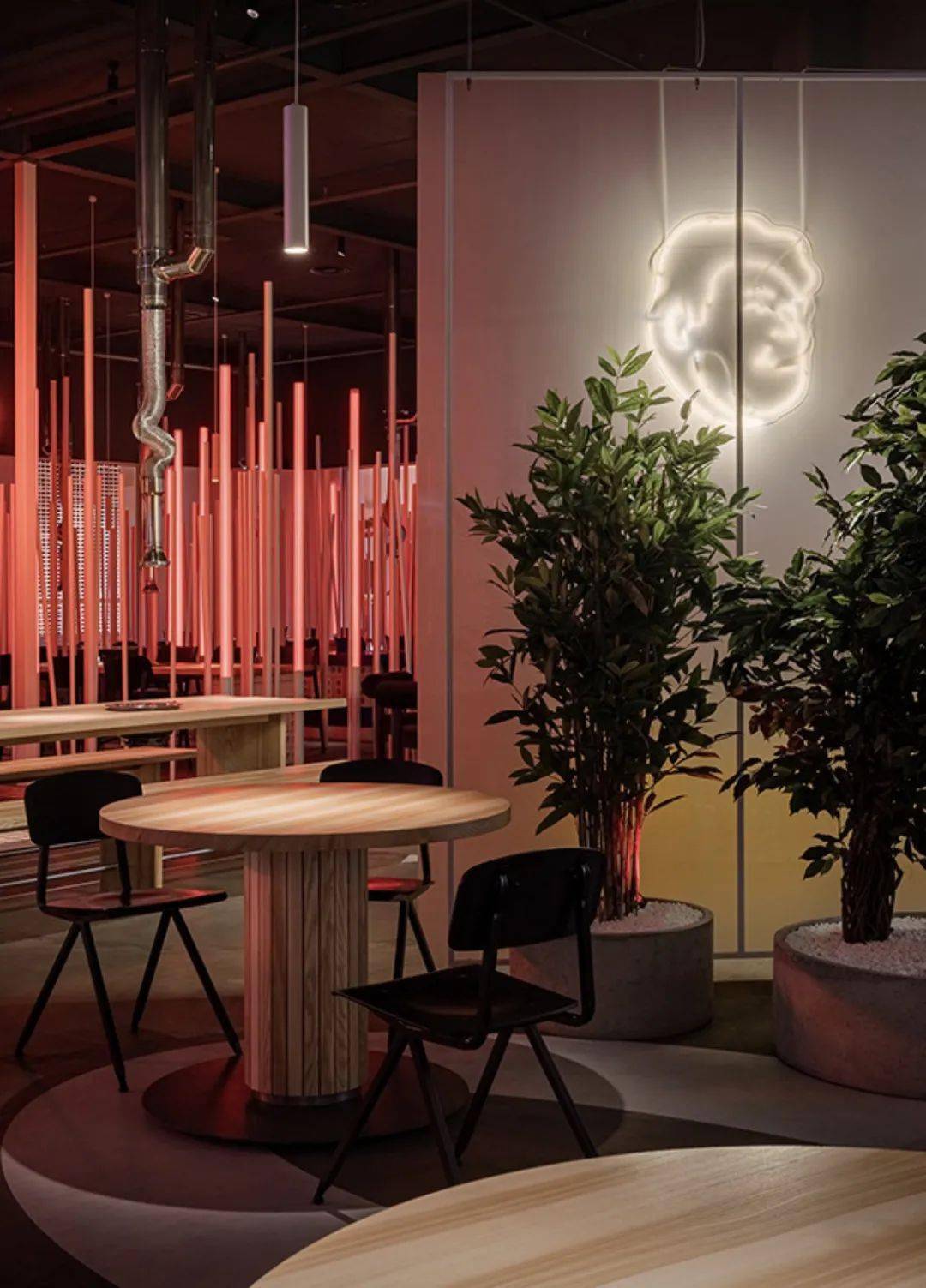 415㎡工业风韩式餐厅,这艺术灯光真是绝了_设计