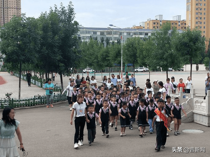 校园|走进十中 感悟成长——朔城区第十中学面向幼儿园校园开放活动