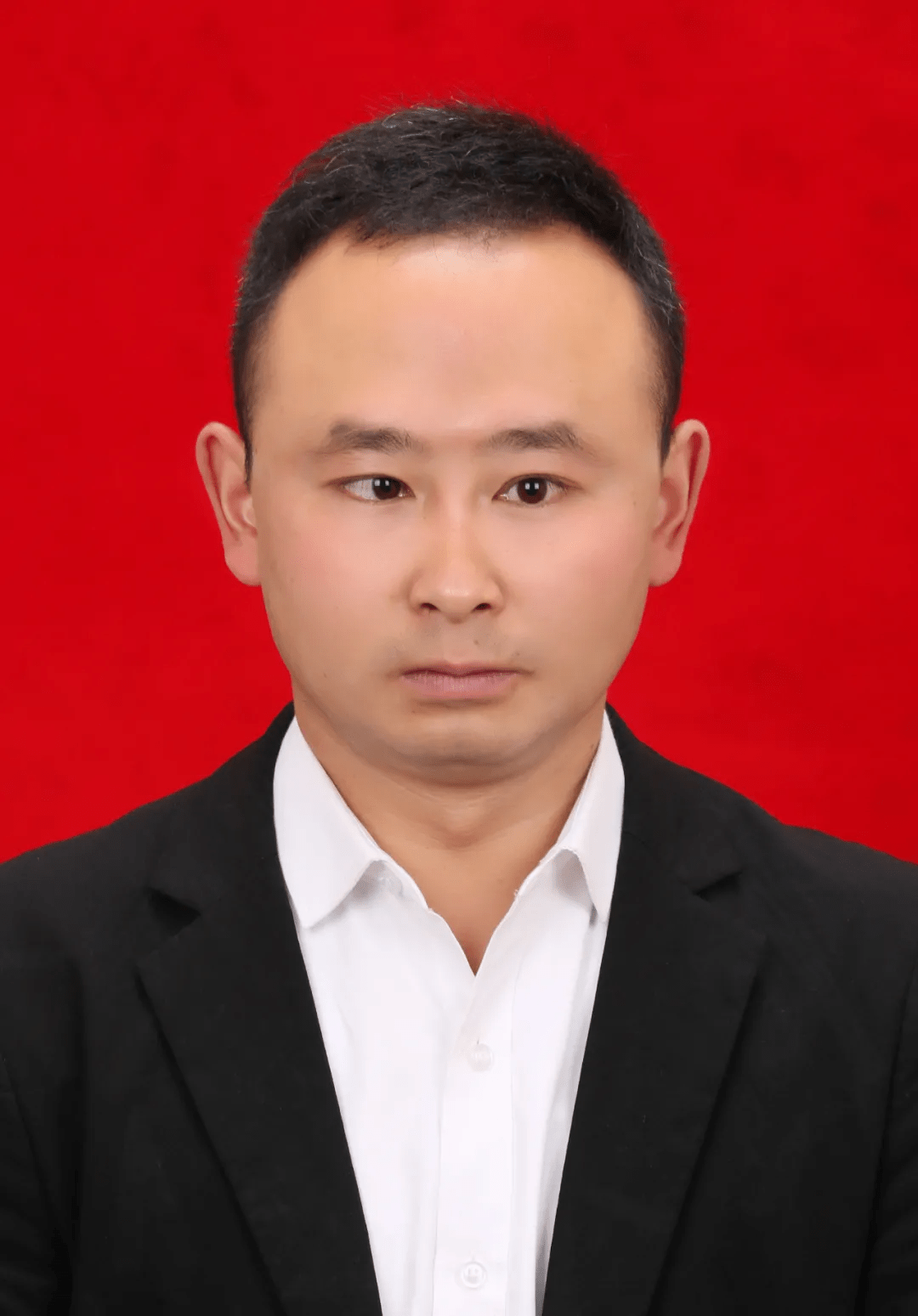 关于对丁华等同志进行任前公示的公告