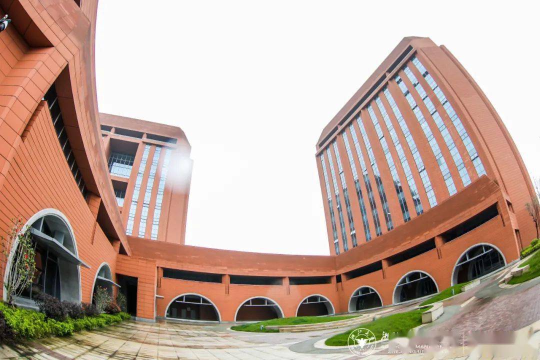 资料图片:浙江大学管理学院在这样的市场中,策略就很典型了.