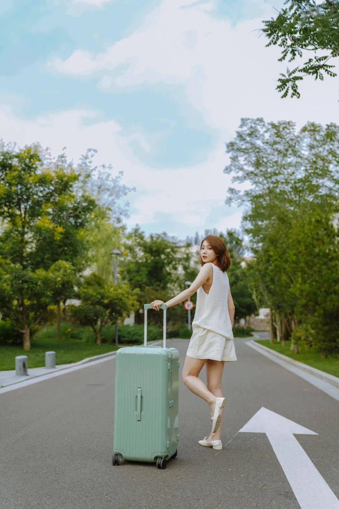 品牌|近期穿搭 | 专心游玩的夏日远行