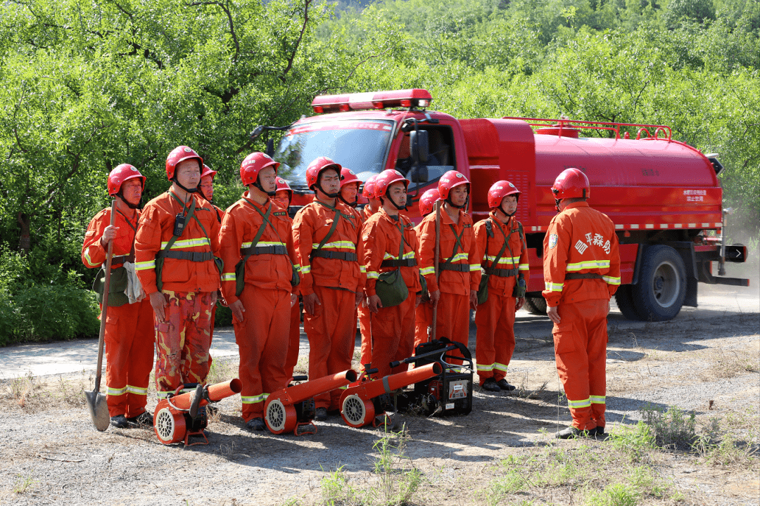 市森林消防综合救援队伍野外化实战化大练兵行动昌平站圆满收官
