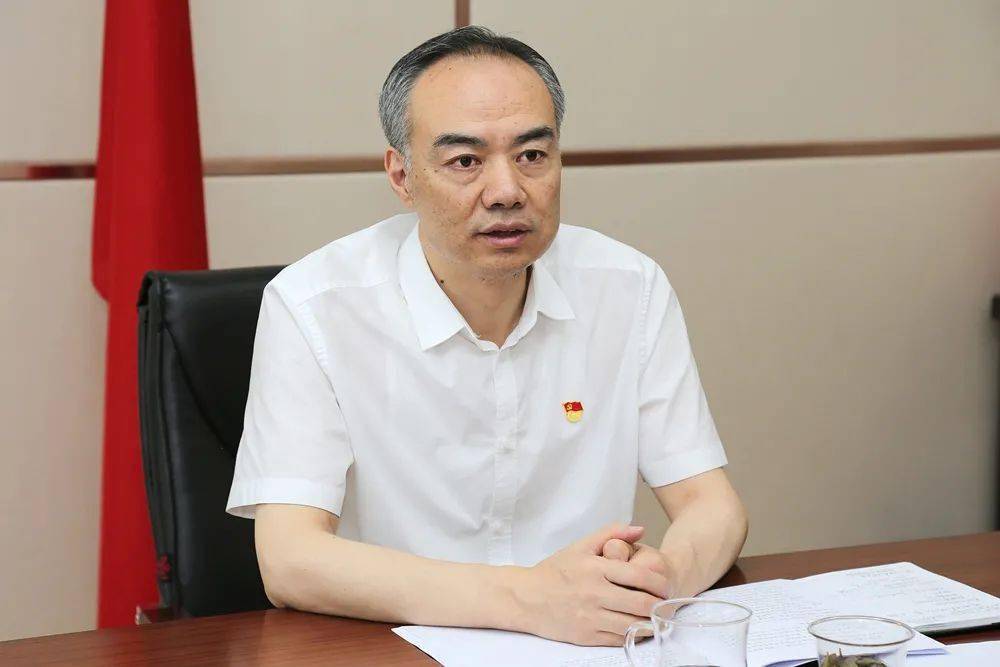 訚柏:学好领袖讲话精神 发挥示范引领作用 不断推动党史学习教育走深