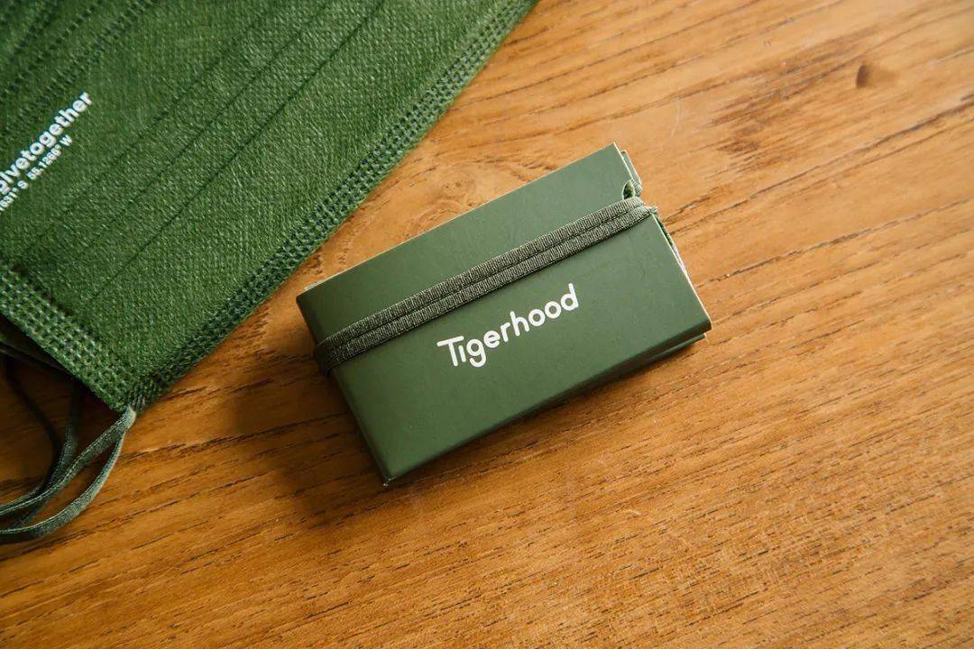 tigerhood x evolvetogether 限定联名口罩图片拍摄