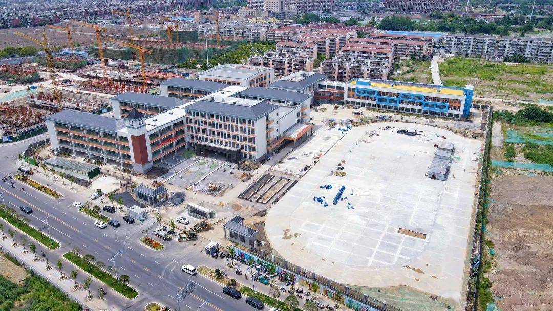 新建的新桥小学更名为"泰州市姜堰区实验小学教育集团北街北校区