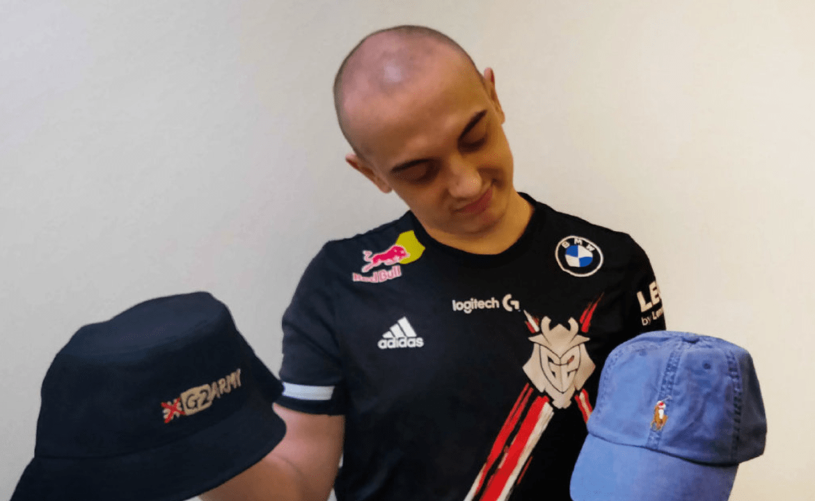 英雄联盟:caps削发明志 光头法王操刀格温助g2获得胜利