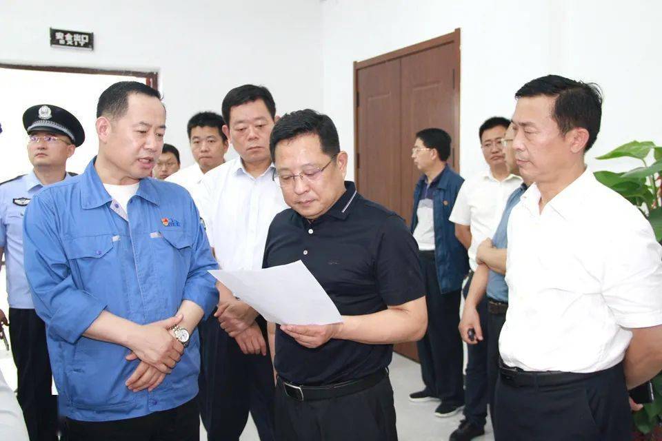 李中华深入企业实地督导检查安全生产工作