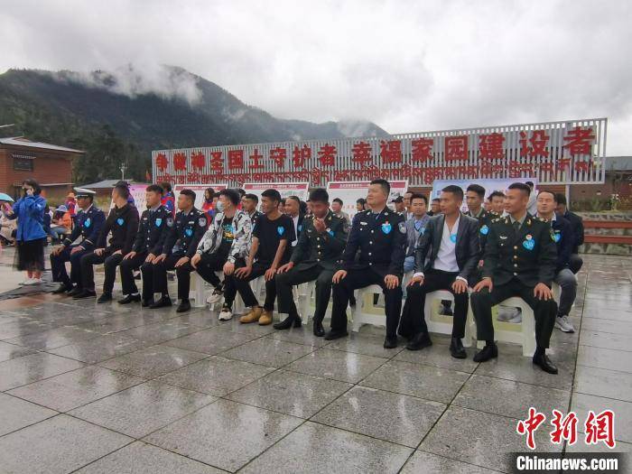 组织林芝边境管理支队适龄青年民警在林芝市米林县南伊珞巴民族乡琼林
