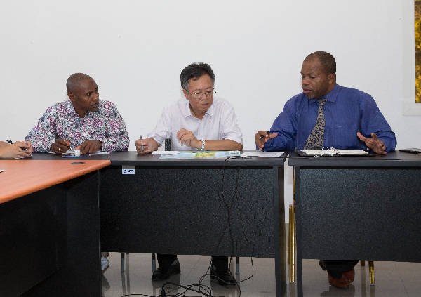 新华社|全球连线 丨 这个虐了人类几千年的疾病，中国赢了还在帮大家赢