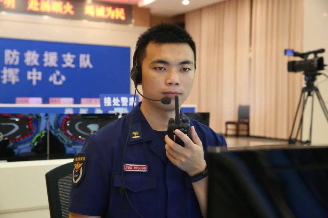 119电话背后的世界,发评论就来看!