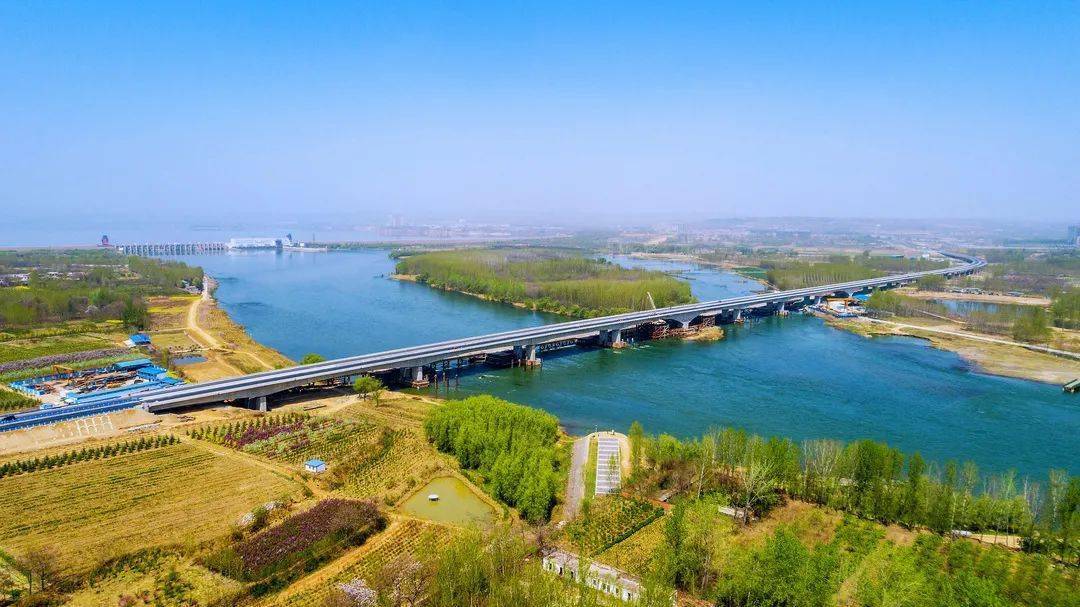 洛阳市g310至吉利区黄河特大桥周口扶沟县关东大桥鄂州凤凰桥荣誉拼图