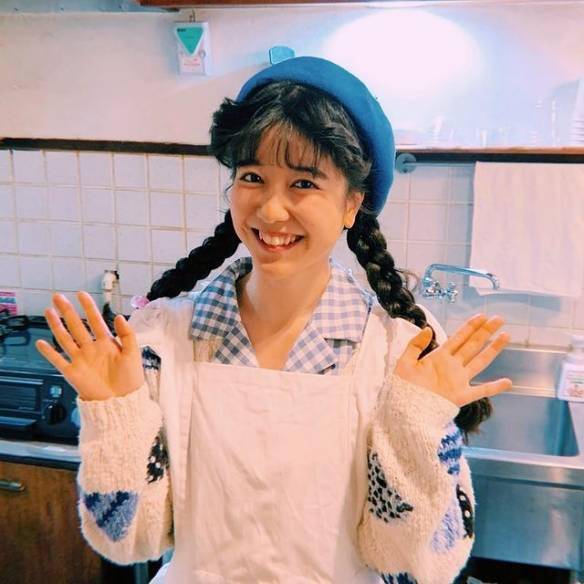 时期|穿越时空昭和物语！正妹マリー不畏人言坚持复古装扮