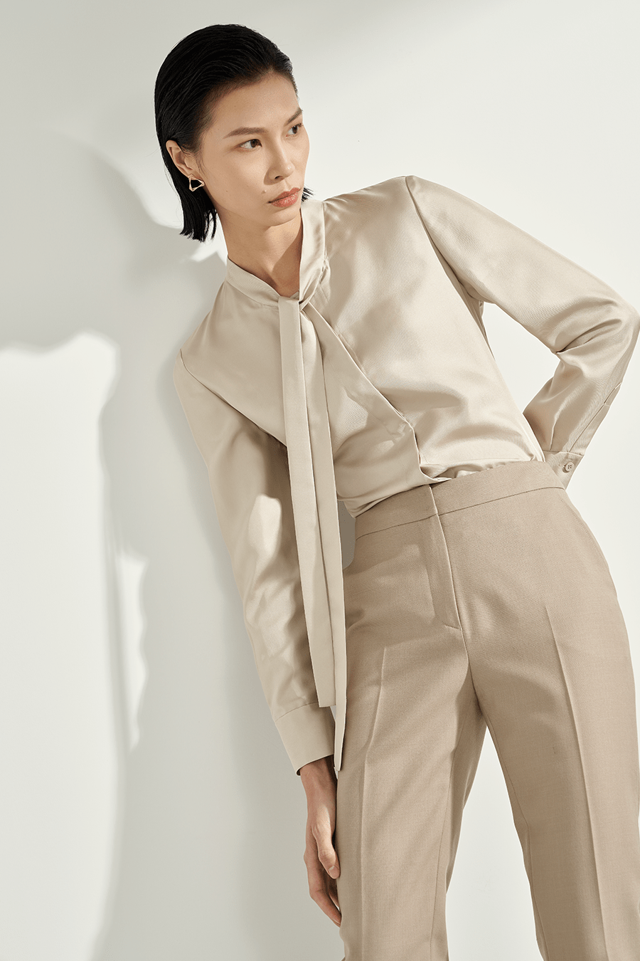 三石一澜衬衫很百搭