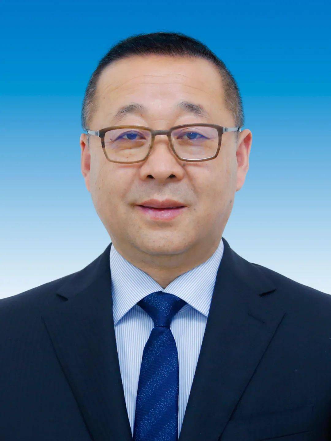 关注| 王青峰任商洛市人民政府副市长,代理市长