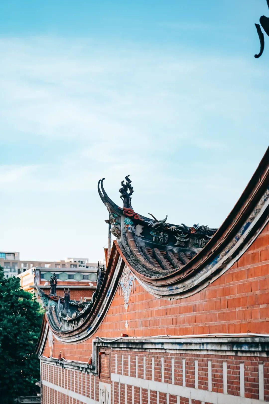 落成之时访精工,聘良匠,艰难缔造而成建筑之时作为闽南文化重要体系