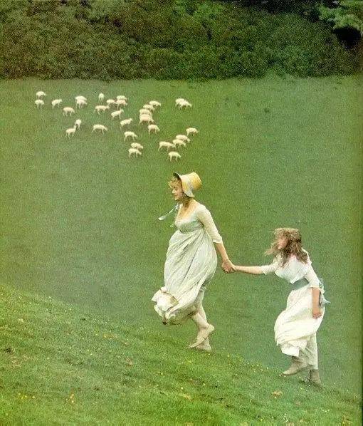 欧洲|200多年了，简·奥斯汀最爱的美裙依旧经典！胸以下全是腿靠它了