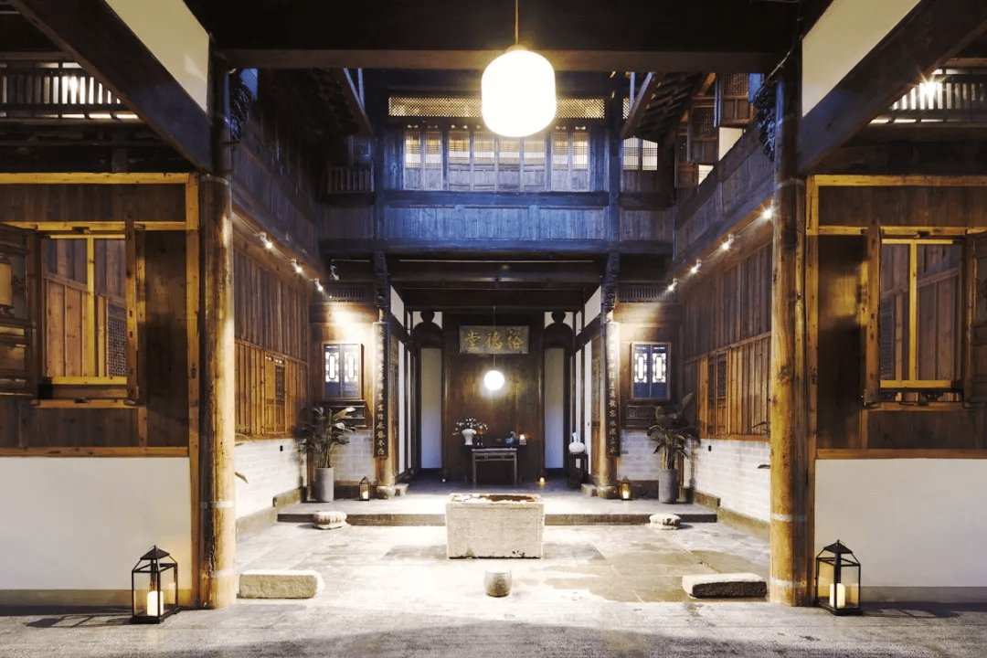 黄山脚下徽派古宅民居民宿穿越梦境中曲径深幽的庭院丨慰颜府