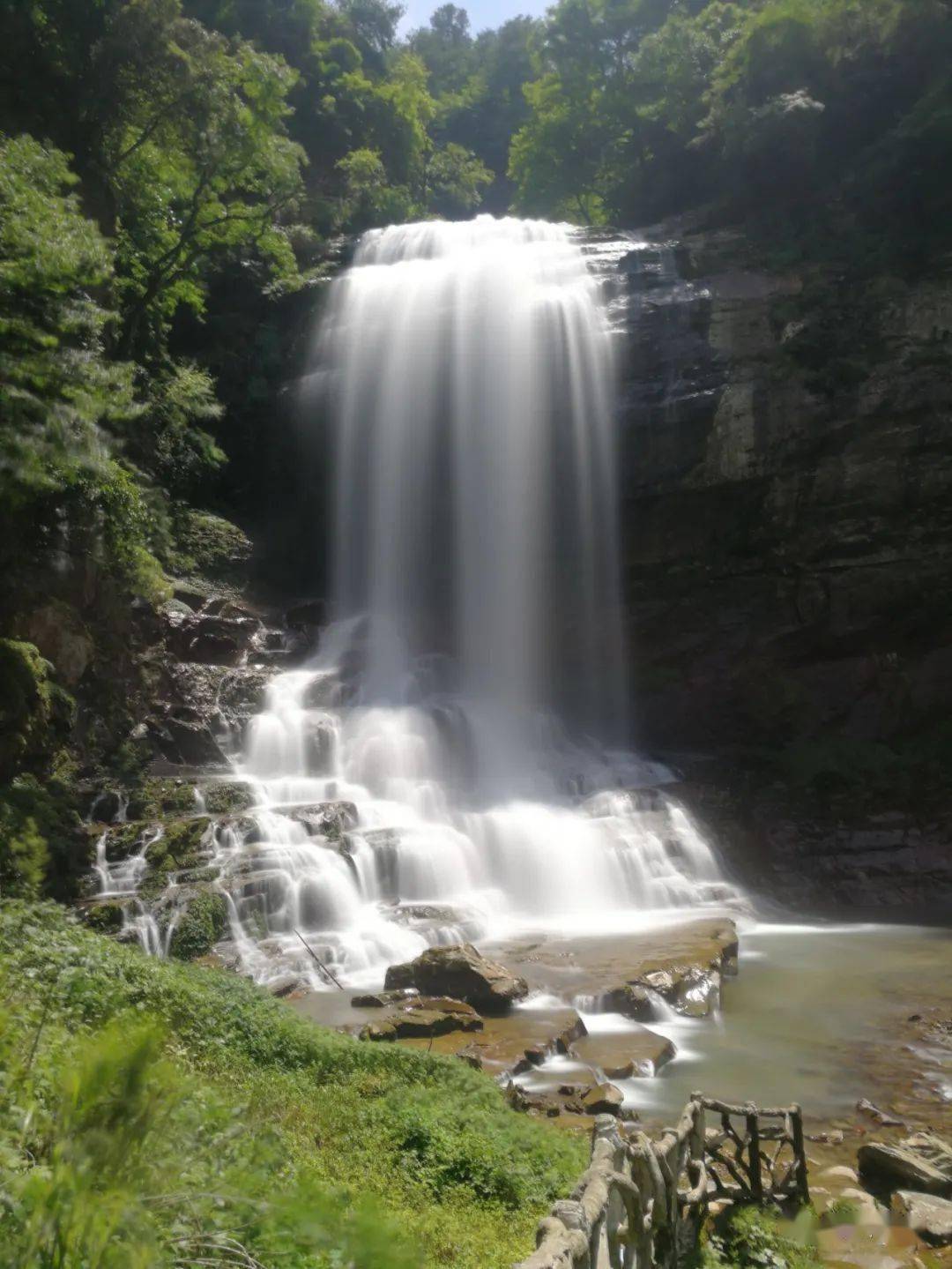 雷山四道瀑布图片