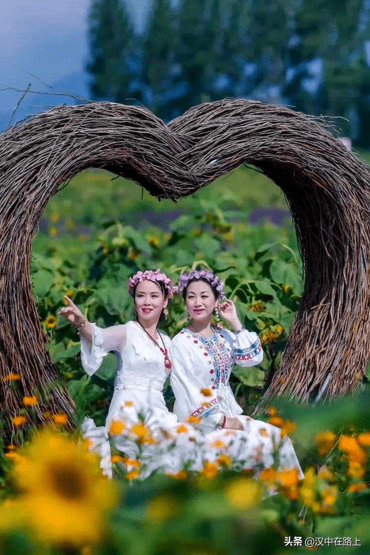 感谢摄影师:名仕数码自驾导航搜索:汉王镇花溪湾