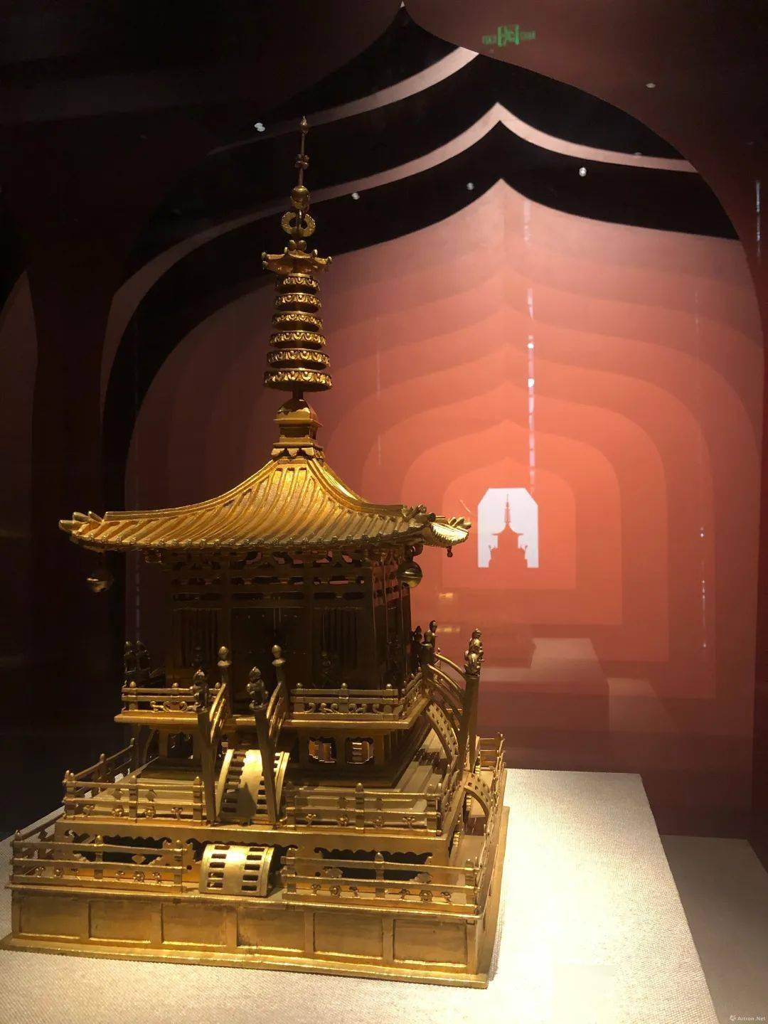 地宫珍宝来啦法门寺文物首次大规模全品类走出陕西
