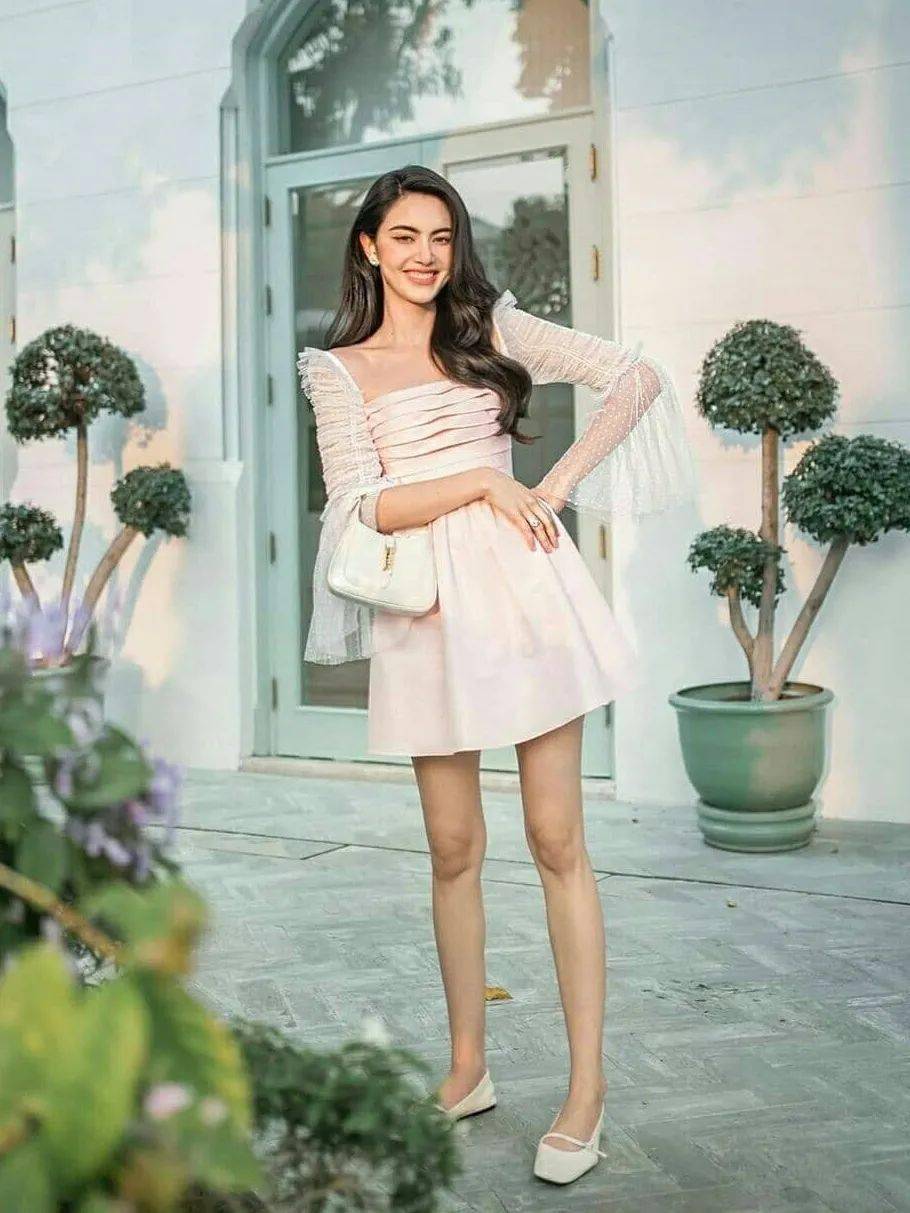 上衣|泰式美人Mai的夏日穿搭，你确定不想学？