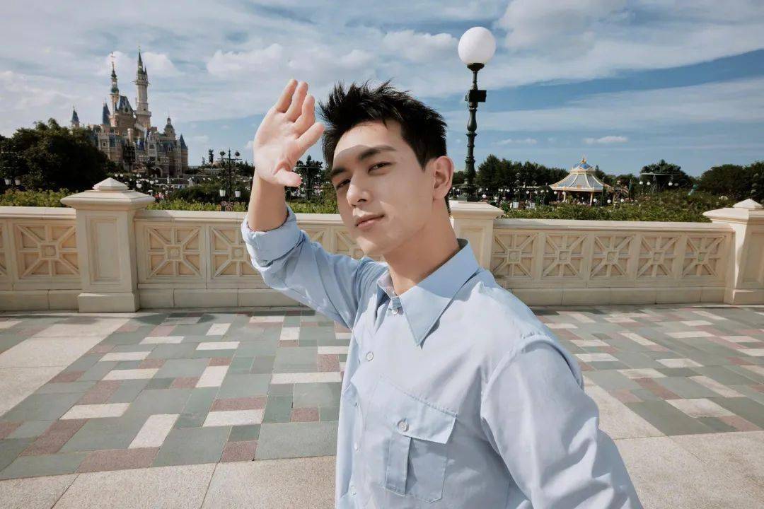 高定|快讯 | 王一博大片、杨幂美图、蔡徐坤舞台造型、李现写真