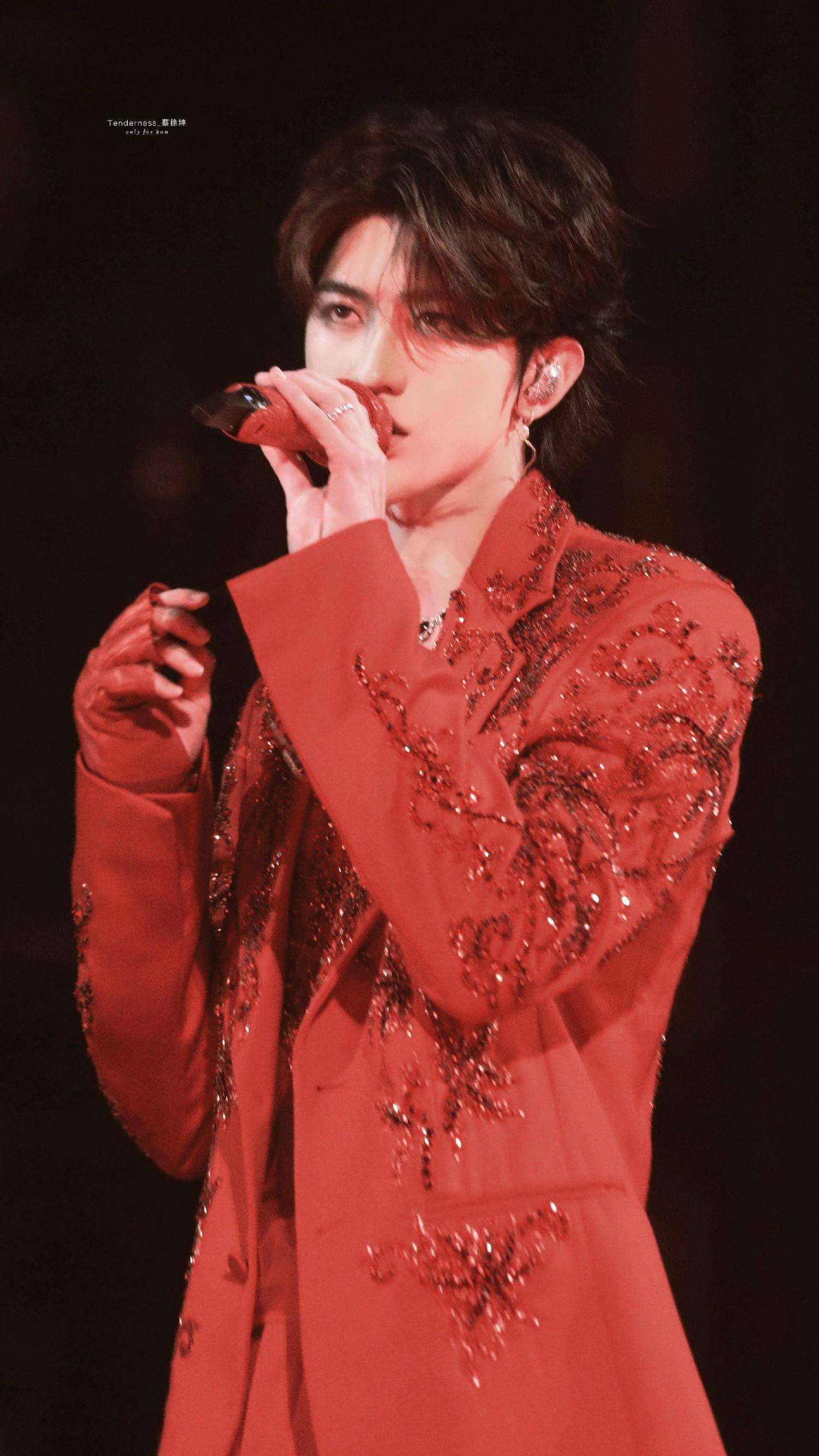 [消息]蔡徐坤北京站演唱会拉开巡演序幕 迷宫开启王者归来一战封神!