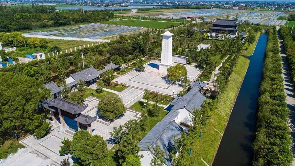 这里长眠着1300多名烈士粟裕为他们题词