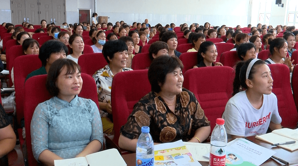 教育|郓城380余名幼儿园教师集体“进修”