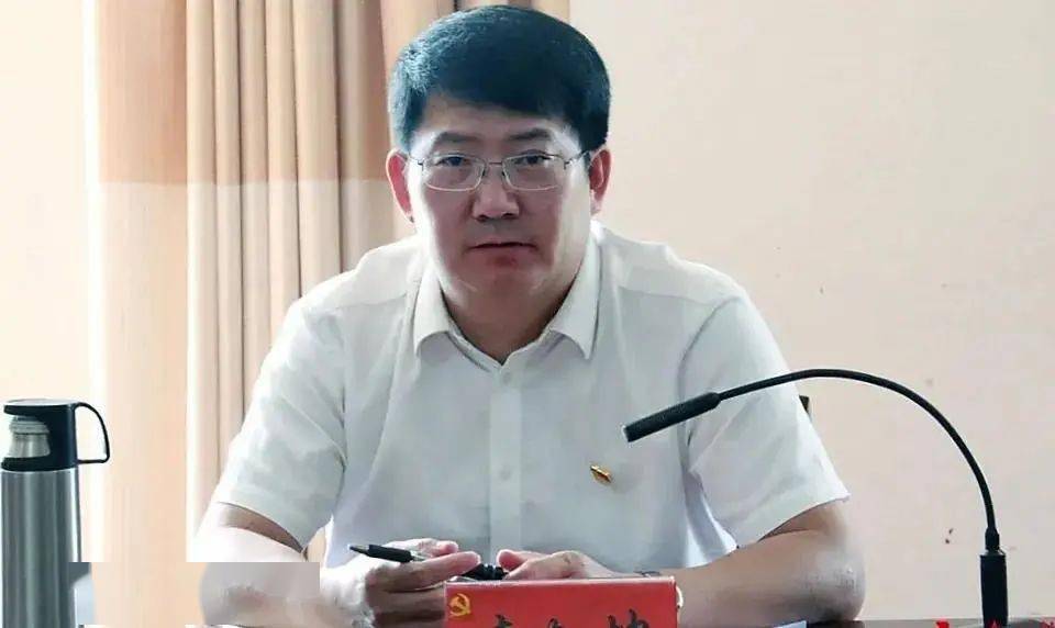 州委常委,组织部长李加坤到德钦县拖顶乡调研公务员工作_基层