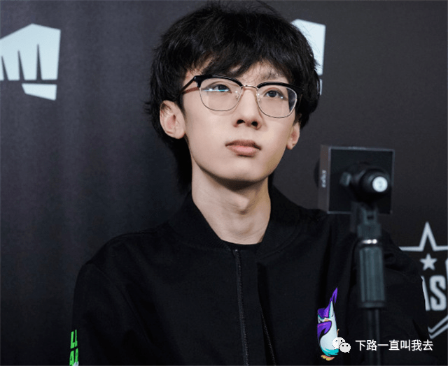 宁王承认训练赛时曾跟ig队友口角但夫妻床头吵架床尾和