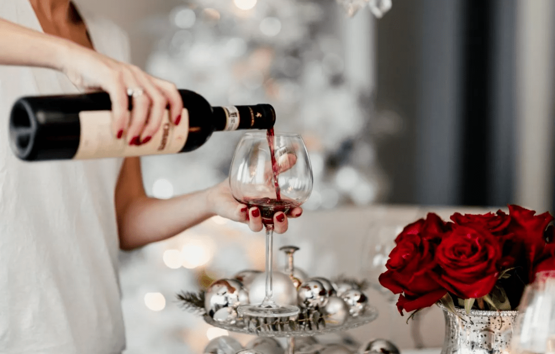 人体|不注意这五点,睡前喝葡萄酒,既不美容,也不养生!