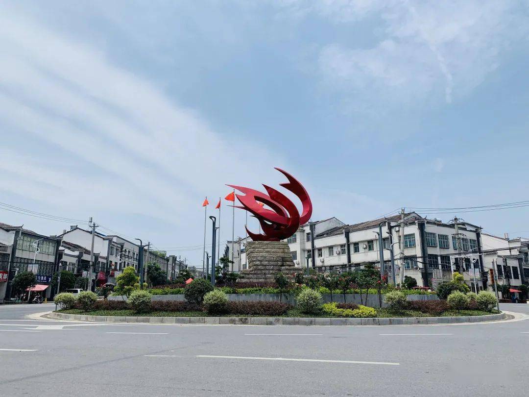 凤凰镇越来越有范!